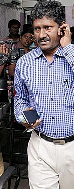 அவமானமாக இருக்கிறது!