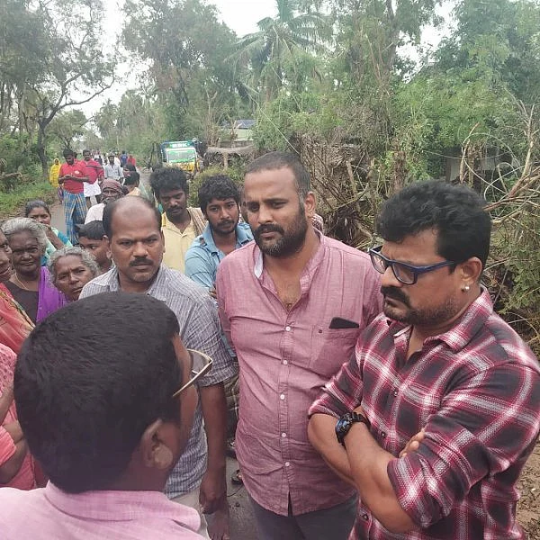 `நான் கேட்ட 3 வது நிமிடத்தில் ரூ.25 லட்சம் அறிவித்தார்!' - விஜய் சேதுபதியால் நெகிழ்ந்த போஸ் வெங்கட்