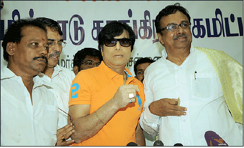 மிஸ்டர் கழுகு: சகாயத்தை முடக்கும் தமிழக அரசு?