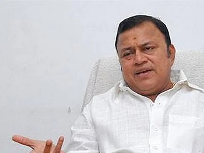 என்னை சேர்க்காமல் தேர்தல் நடத்தமுடியாது - 'அதிமுக' ராதாரவி