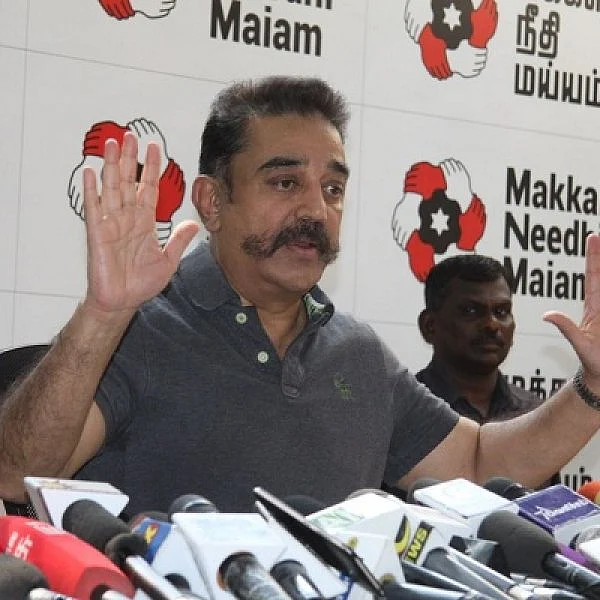 `காவிரி விவகாரத்தில் தற்கொலை எனக் கூறுவதெல்லாம் அரசியல் பித்தலாட்டம்!' - கமல் சாடல் #WeWantCMB