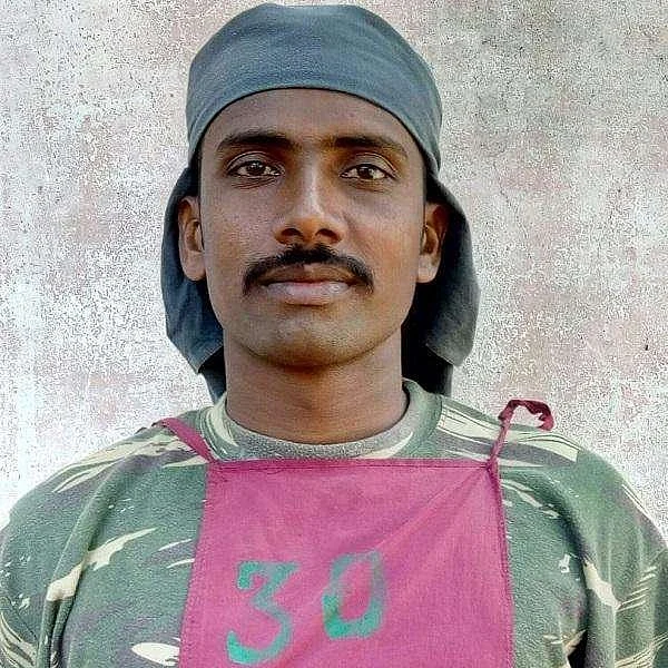 ``இன்னும் குழந்தைகூட இல்லீங்கய்யா அவனுக்கு!’’ தூத்துக்குடி சி.ஆர்.பி.எஃப் வீரர் சுப்ரமணியின் குடும்பம்