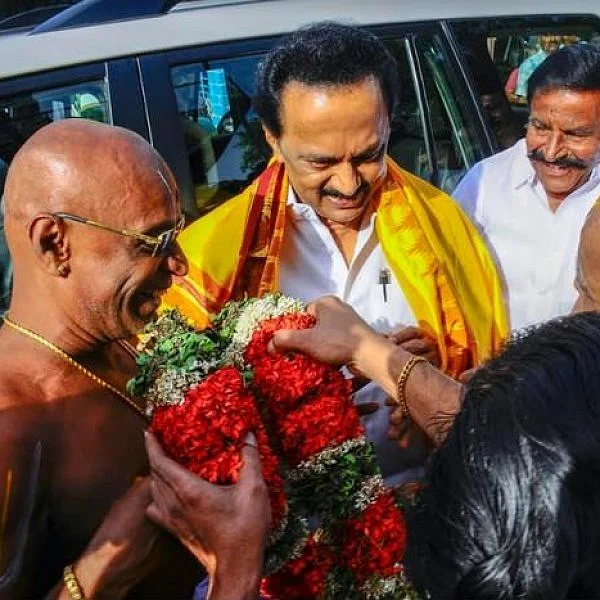 'சுக்ர ப்ரீத்தி தானம்' ஸ்டாலினுக்கு அரசியல் ஆதாயம் அளிக்குமா?