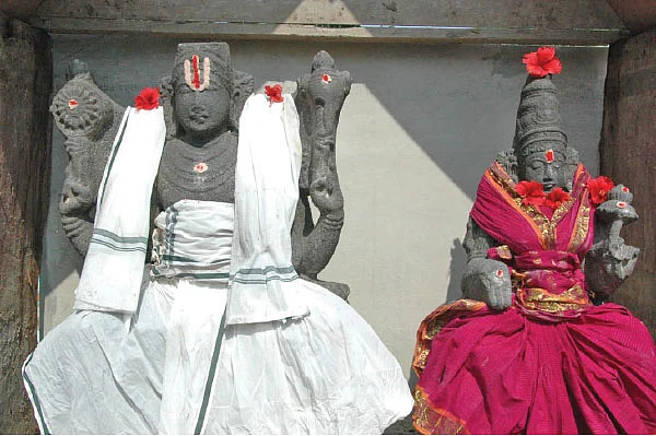 திருவேங்கடநாதன் திருவருளாலே...