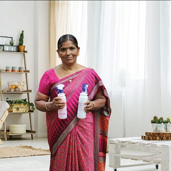 வீட்டிலேயே செய்யலாம் வெற்றிகரமான தொழில்கள் - ரூம் ஸ்பிரே - 500 ரூபாய் முதலீட்டில் அசத்தல் லாபம்!
