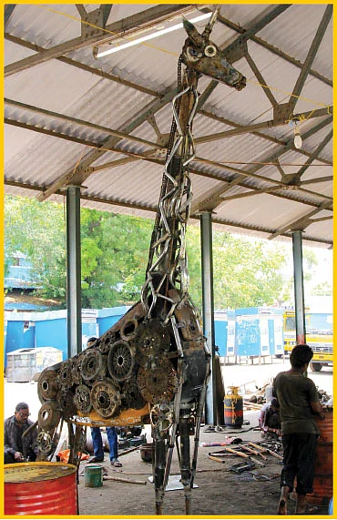 மெட்டல் சிற்பங்கள்!