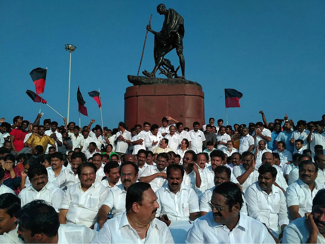 நம்பிக்கை வாக்கெடுப்பில் பழனிசாமி வெற்றி #TNAssembly #Liveupdates