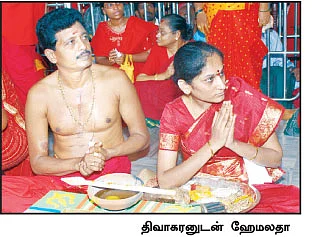'சின்னம்மா வாயைத் திறந்தால்..?''