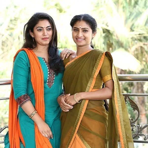 " 'தாலி' மேட்டர் என்ன ஆகப்போகுது தெரியுமா?!" - 'நிறம் மாறாத பூக்கள்' ஷூட்டிங்ல மீட்டிங் - பகுதி 4