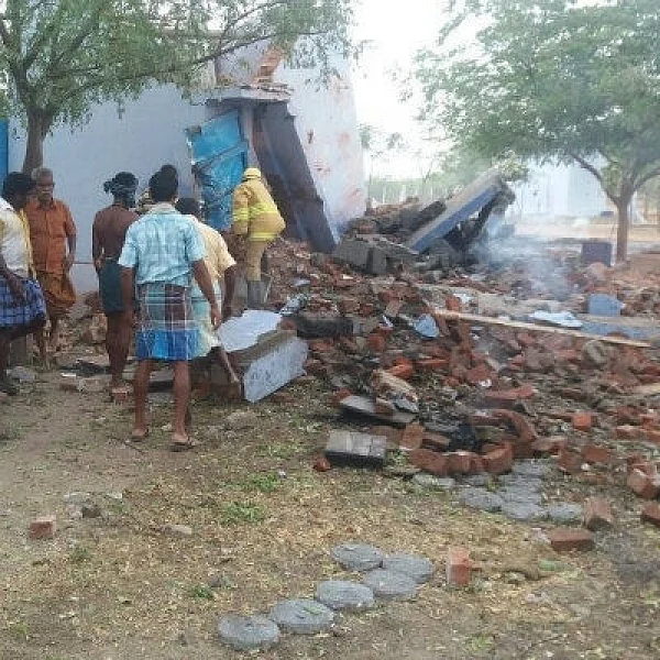 சிவகாசி பட்டாசு ஆலையில் வெடிவிபத்து: