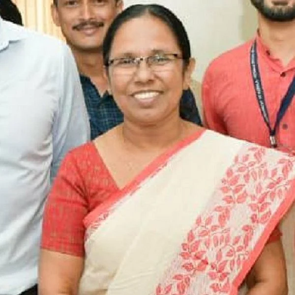 ஃபேஸ்புக்கில் உதவி கேட்ட இளைஞர்! - 2 மணிநேரத்தில் உயிரைக் காப்பாற்றிய கேரள அமைச்சர்