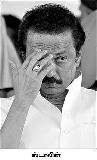மிஸ்டர் கழுகு: மாஜிக்களை காப்பாற்றும் ஸ்டாலின்?