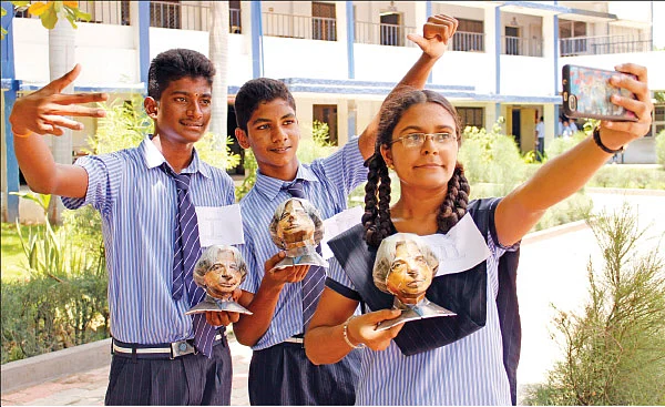 கனவு நாயகனை உருவாக்கினோம்!