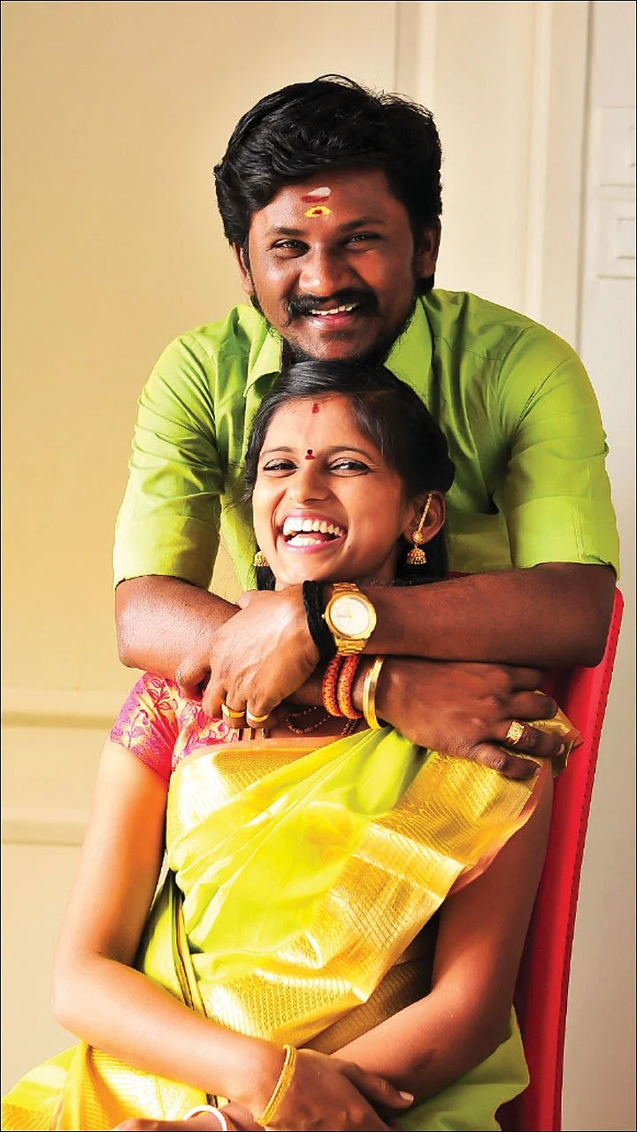 தங்கச்சிதான் காதல் தூதுவர்!