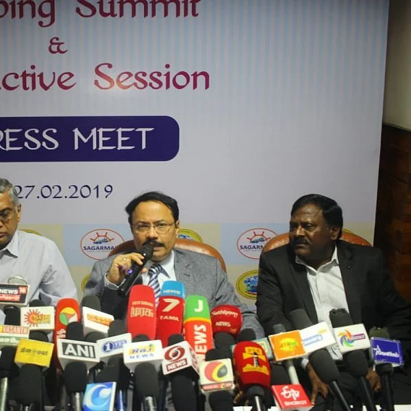 `தூத்துக்குடி துறைமுகத்தின் ஆண்டு வருமானம் ரூ.600 கோடி வரை குறைய வாய்ப்பு!’ - சுங்க ஆணையர் தகவல்