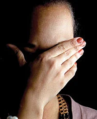 'உங்க வீட்டுப் பெண்ணாக இருந்தால் இப்படிச் செய்வீர்களா?'