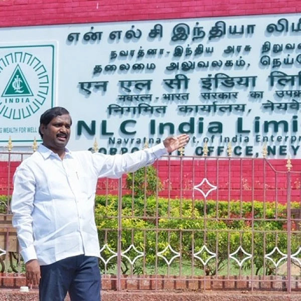 `இழப்பீடும் இல்லை சரியான வேலைவாய்ப்பும் இல்லை’ - என்.எல்.சி-க்கு எதிராகப் பொங்கும் வேல்முருகன்