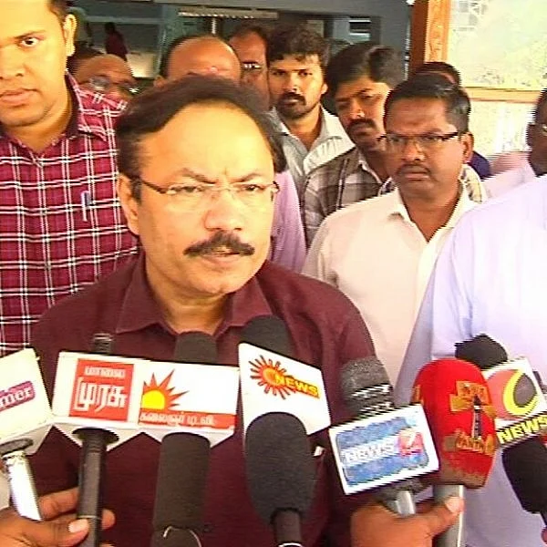 தகவல் தொழில்நுட்பத்துறை முதன்மைச் செயலர் குமரியில் திடீர் ஆய்வு