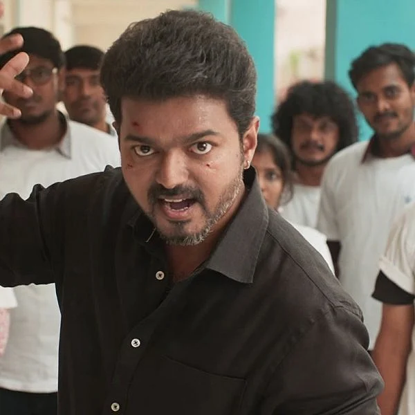 `1 மில்லியன் லைக்ஸ்;13 மில்லியன் வியூஸ்' - மெர்சல் ரெக்கார்டை உடைத்த சர்கார் டீஸர்!