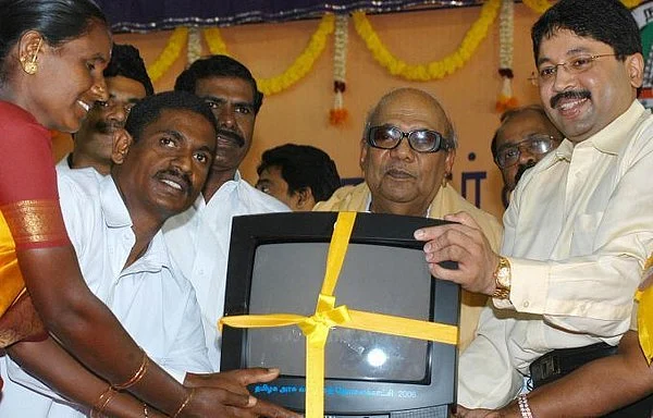 2011ல் கருணாநிதிக்காக செய்த தவறை, 2016ல் மீண்டும் செய்வாரா ஜெயலலிதா?