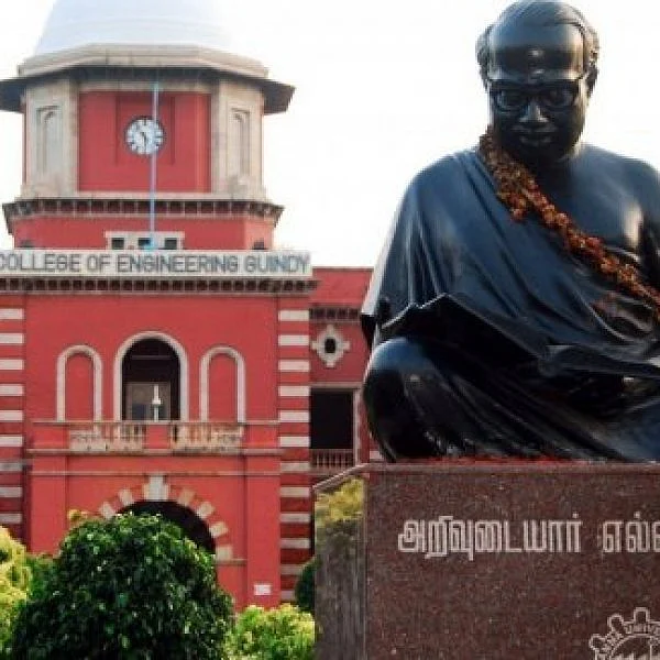 மாணவர்களின் கோரிக்கைக்கு செவிசாய்த்த அண்ணா பல்கலைக்கழகம் -செமஸ்டர் முறையில் மாற்றம்!