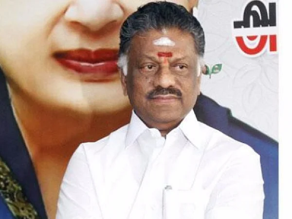 `டெல்லியிலிருந்து வராத சிக்னல்; நாளை ஓ.பி.எஸ் முக்கிய ஆலோசனை!’ - பரபரப்பாகும் பொதிகை இல்லம்
