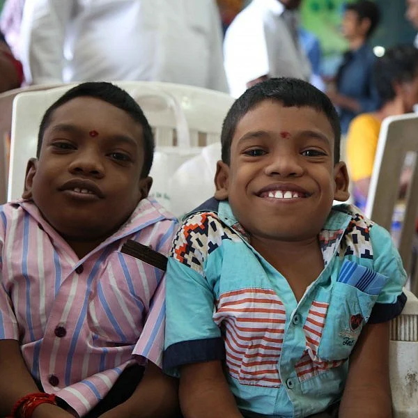வளர்ச்சிக் குறைந்தக் குழந்தைகள்..! அரசு உதவியை நாடும் தாய்