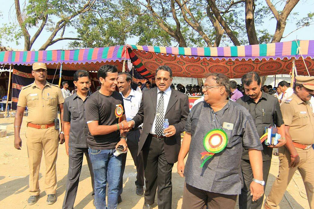 #LiveUpdates தயாரிப்பாளர் சங்க தேர்தல்: வெற்றியை குவித்த விஷால் அணியினர்!