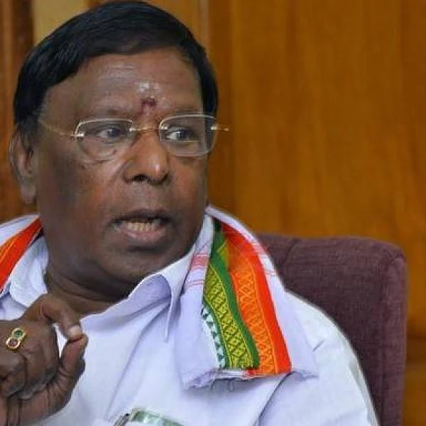 `பெட்டி’ கொடுத்தோமே, திறந்து பார்க்கலையா?'- ரங்கசாமிக்கு முதல்வர் நாராயணசாமி பதில்!