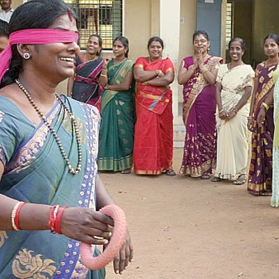 டீச்சர் டீச்சர் தேடிப் பிடி!