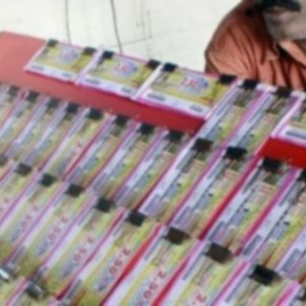கடன் வாங்கி லாட்டரிசீட் வாங்கியவருக்கு அடித்தது ரூ.1.5 கோடி ஜாக்பாட்! - ஒரே நாளில் கோடீஸ்வரரான தொழிலாளி!