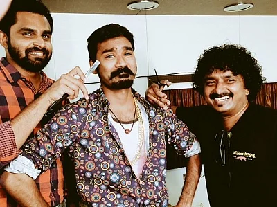 மாரி படக்குழுவினருக்கு தனுஷின் விருந்து!