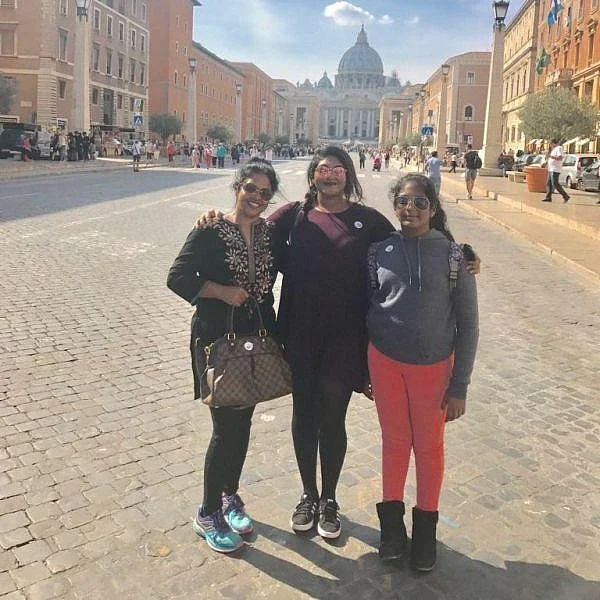 ``என் பாதையில நான் போறேன்... நீ கவலைப்படாம இருனு சொன்னார்'' - பிரகாஷ்ராஜ் பற்றி லலிதா குமாரி