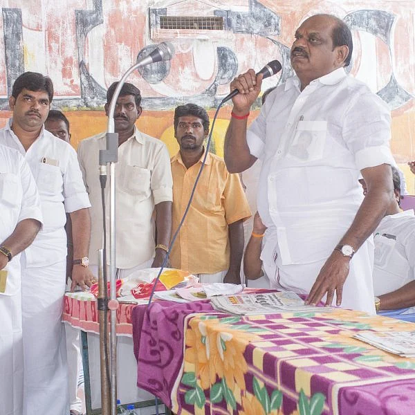 வைத்தியலிங்கம் ஆதரவாளர்கள் அட்ராசிட்டி - த.மா.கவுக்கு தஞ்சை வழங்கப்பட்டதன் பின்னணி!