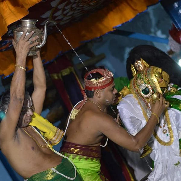 ஸ்ரீவில்லிபுத்தூர் ஆண்டாளுக்கு எண்ணெய்க்காப்பு உற்சவம்!