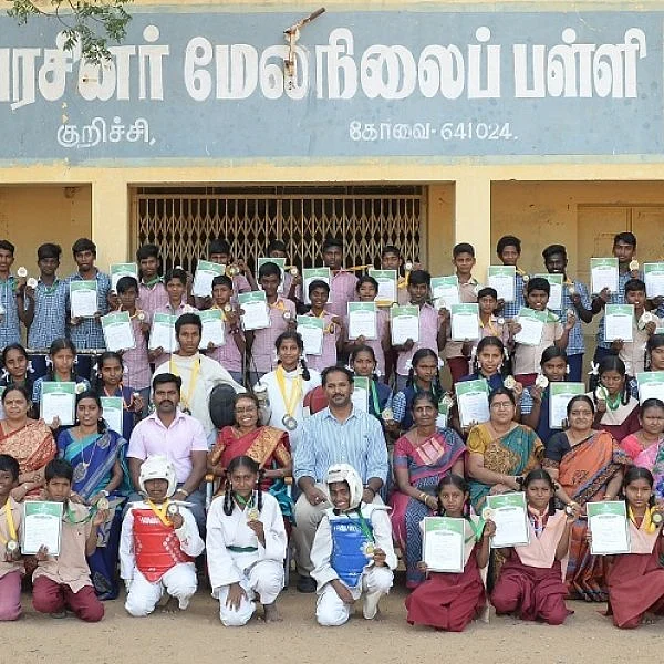 மூடப்படவிருந்த பள்ளியை முன்னேற்றிய ஆசிரியர்கள்! கோவை குறிச்சி அரசுப் பள்ளியின் கதை