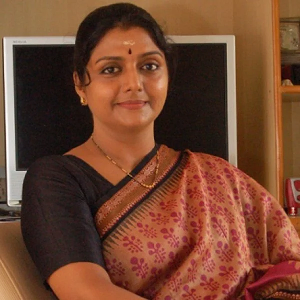 பானுப்ரியாவிடமிருந்து என் மகளை மீட்டுத் தாருங்கள்! - ஆந்திர போலீஸில் தாய் புகார்