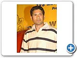 சதங்களின் நாயகன் சச்சின்: சிறப்பு ஆல்பம் - சு.குமரேசன்