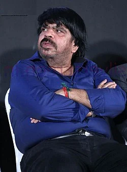 முடி இருக்குறவனெல்லாம் டி.ஆர் இல்ல... முடியும்ங்கறவன்தான் டி.ஆர்!