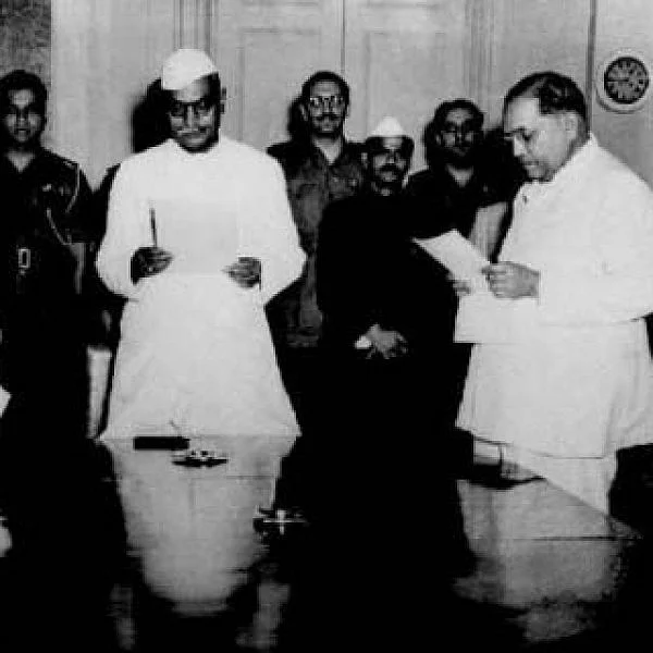 அம்பேத்கர் முன்வைத்த தூய்மை இந்தியா திட்டம்! - தீர்வை எட்டாத பின்னணி #Ambedkar
