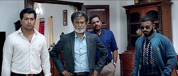 பாட்ஷாவா... லிங்காவா? கபாலி படம் எப்படி?