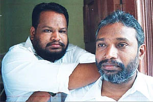 நினைவில் மின்னும் ஒளிப்படங்கள் - புதுவை இளவேனில்