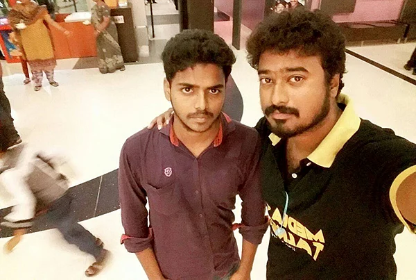 விஜய் டி.வி கலக்கப்போவது யாரு குரூப்புடன் கலகல பேட்டி