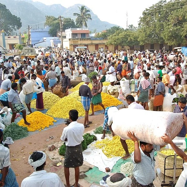 ஓணம் பண்டிகை... களைகட்டும் தோவாளை பூ மார்க்கெட்!