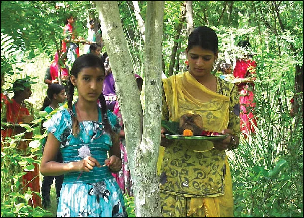 பெண்மையையும் பசுமையையும் போற்றும் ஆச்சர்ய கிராமம்!