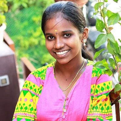 "காரைக் கட்டி இழுப்பேன் கேரம் சுண்டி ஜெயிப்பேன்!"