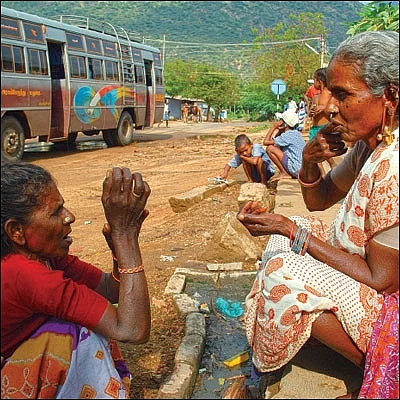 ஆயிரம் சூரியன் ஆயிரம் சந்திரன் ஒரே ஒரு பூமி - 33