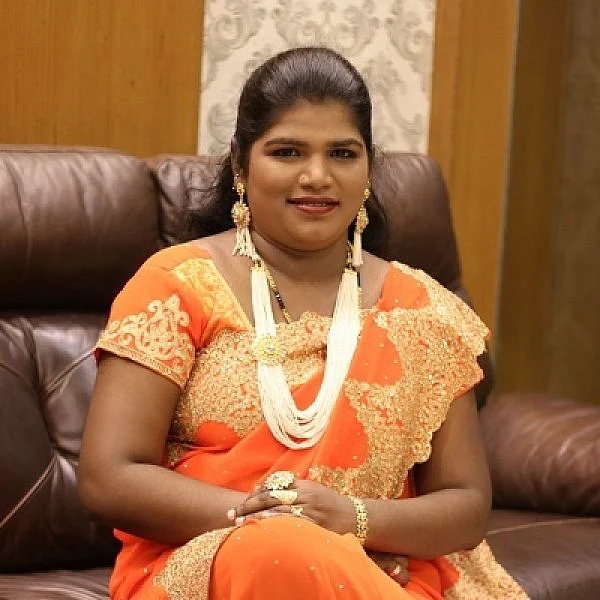 தி.மு.க கூட்டத்தில் கலந்துகொண்டது ஏன்? - அறந்தாங்கி நிஷா விளக்கம்