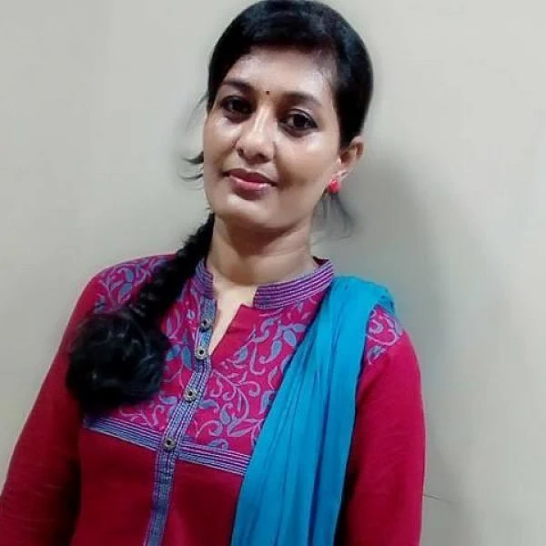 கொசு மருந்தைக் குடித்து தற்கொலைக்கு முயன்ற நடிகை நிலானி!