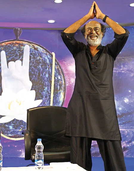 ‘‘பணம் சம்பாதிக்க என்கிட்ட வராதீங்க!’’ - ரஜினியின் அரசியல் அட்வைஸ்